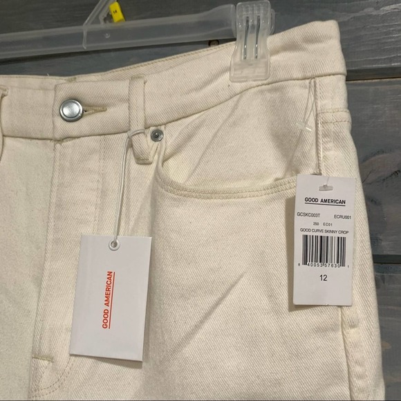 Free top- Good American good curve skinny crop jeans - Picture 8 of 8